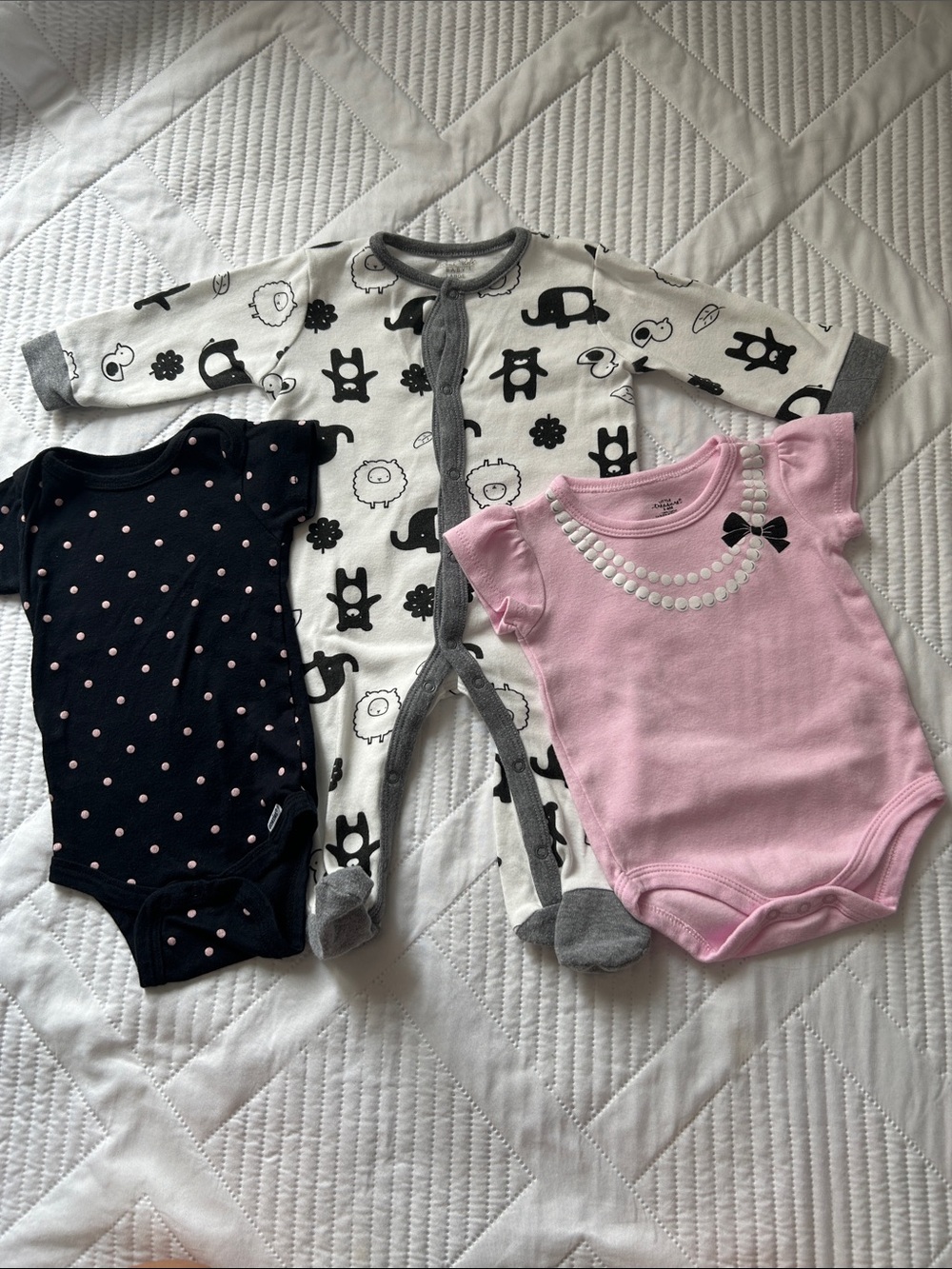 Pink Pearl-Print Short Sleeve Baby One-Piece Bodysuit